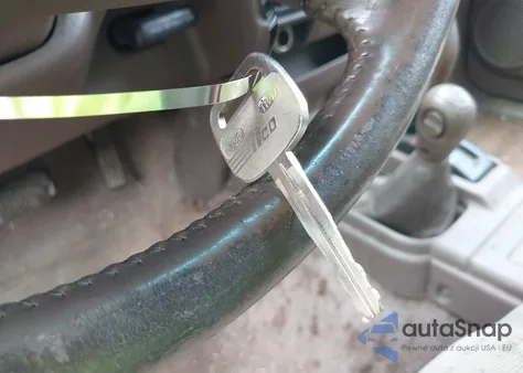 1995 Toyota Tacoma Xtracab Sr5 z USA, uszkodzony, nr VIN 4TAVN73K3SZ084757